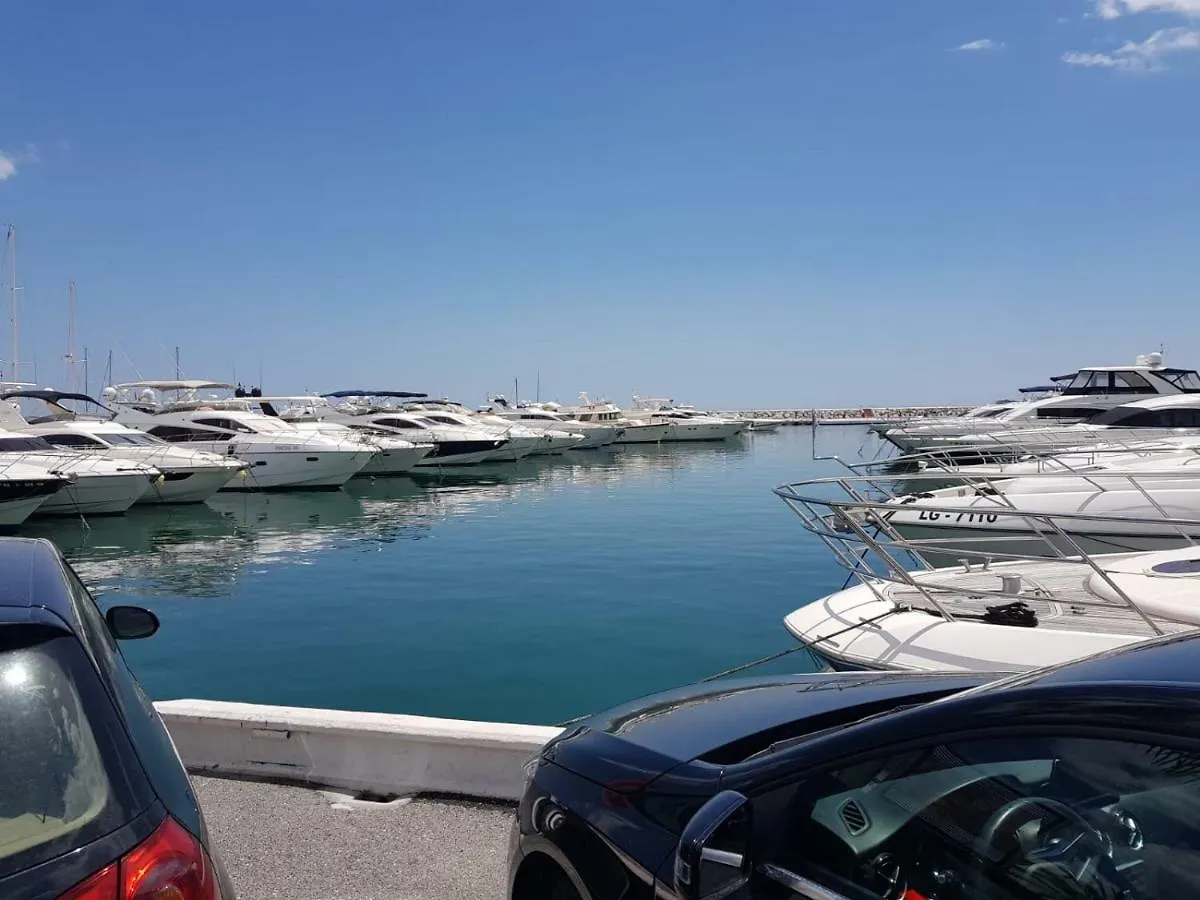 Apartment Edificio Comunidad De Propietarios Ribera Del Puerto Banos Marbella Spain